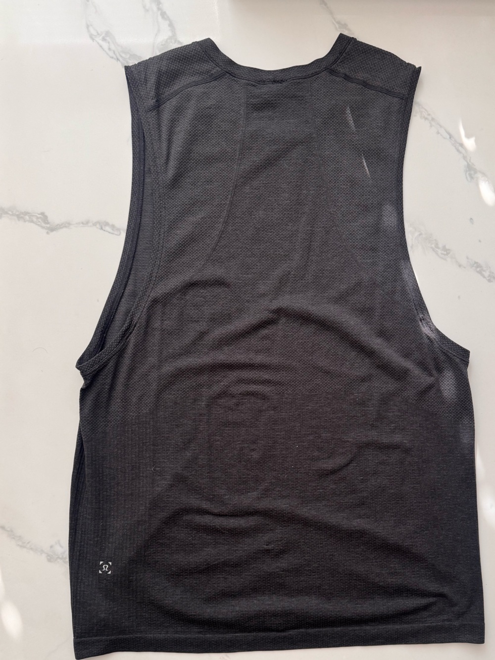Lululemon MVT sleeveless - Picture 6 of 7